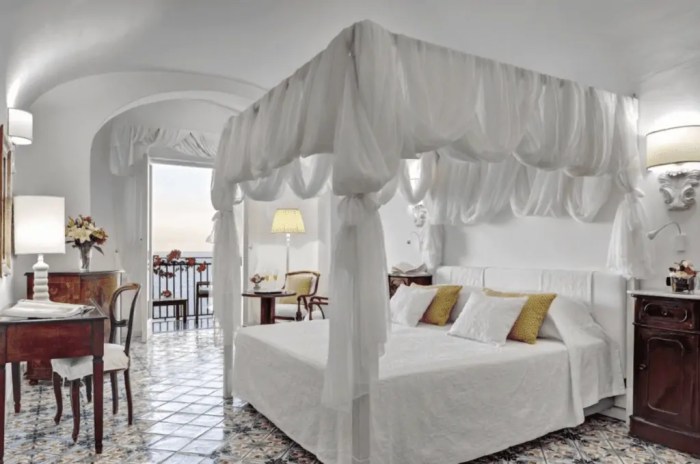 Seaside Boutique Hotel In Amalfi Coast With Sea View