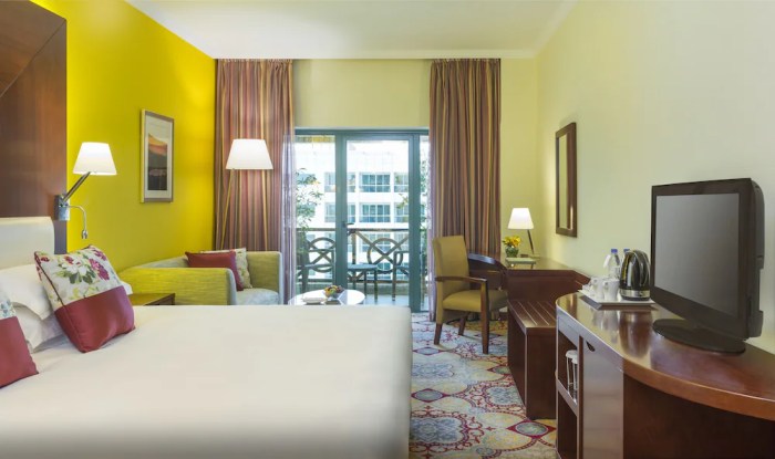 Review: Dubai International Airport Hotel - One Mile at a Time