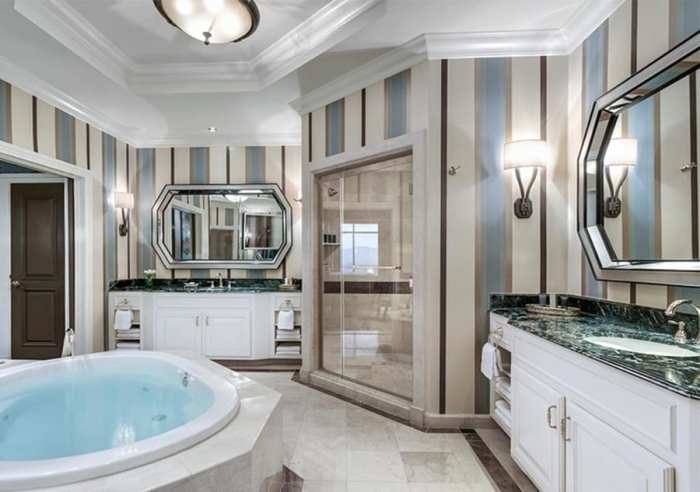 Hotel With Private Jacuzzi In Room In Las Vegas Strip