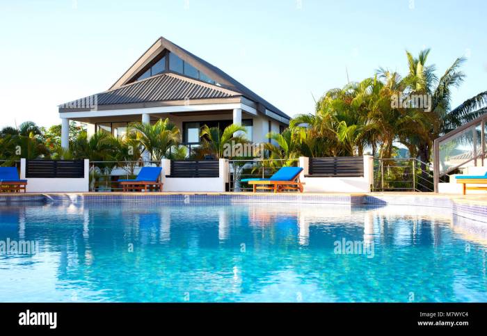 Fiji island resort accomodation hi-res stock photography and images - Alamy